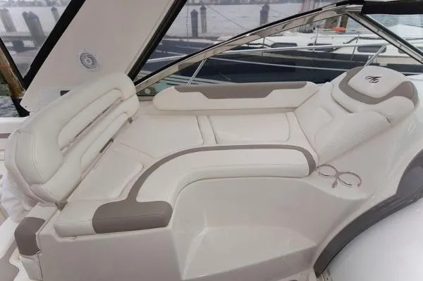 Slide: The Image of Monterey 400 Sport Yacht With IPS I 2009 - 1