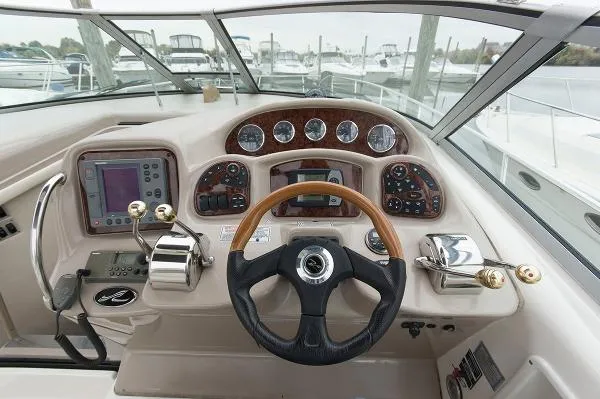 Slide: The Image of Sea Ray 340 Sundancer 2004 - 4