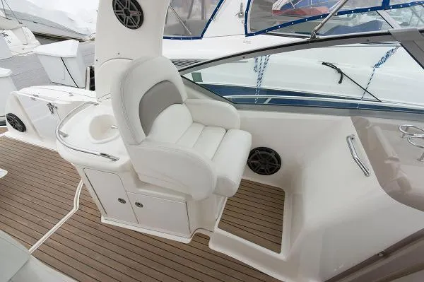 Slide: The Image of Sea Ray 340 Sundancer 2004 - 6