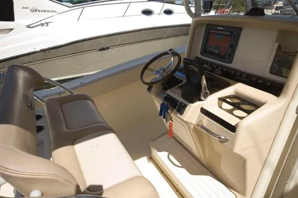 Slide: The Image of Scout Boats 282 XSF Center Console 2007 - 5
