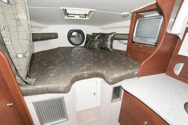 Slide: The Image of Rinker 310 Fiesta Vee 2001 - 6