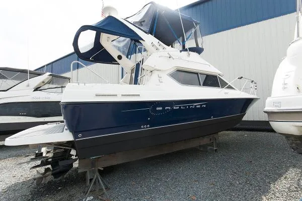 Slide: The Image of Bayliner Discovery 288 2007 - 1