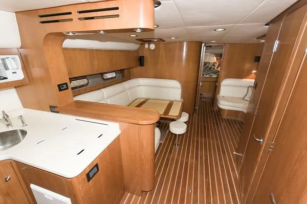 Slide: The Image of Tiara 5200 Sovran Salon 2004 - 10