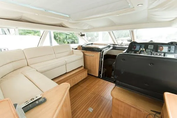Slide: The Image of Tiara 5200 Sovran Salon 2004 - 2