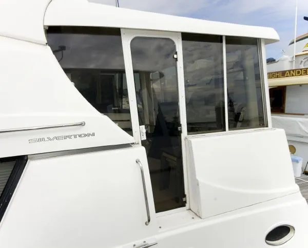 Slide: The Image of Silverton 453 Motor Yacht Fully Glass Enclosed 1999 - 6