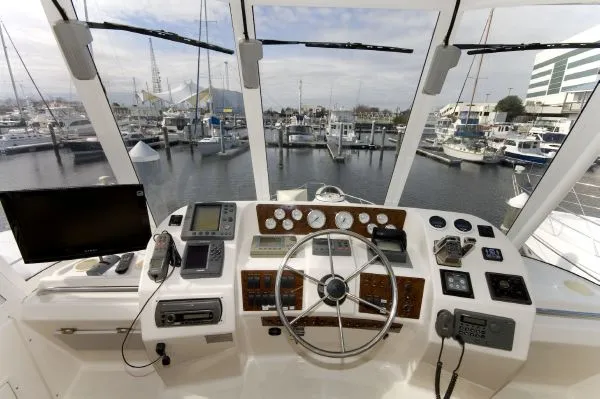 Slide: The Image of Silverton 453 Motor Yacht Fully Glass Enclosed 1999 - 7