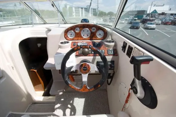 Slide: The Image of Rinker 270 Fiesta Vee 2004 - 9