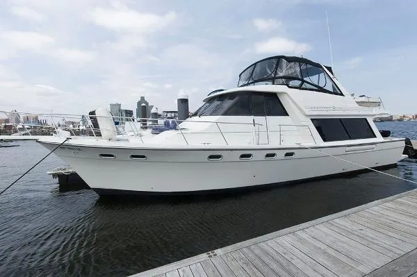 Slide: The Image of Bayliner 4788 Pilot House Motoryacht 1996 - 0