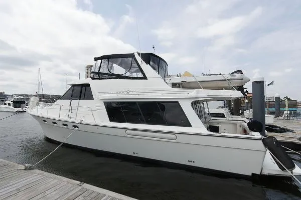 Slide: The Image of Bayliner 4788 Pilot House Motoryacht 1996 - 1
