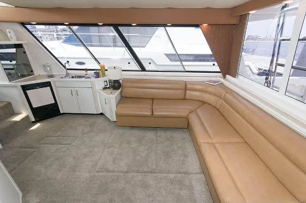 Slide: The Image of Bayliner 4788 Pilot House Motoryacht 1996 - 10