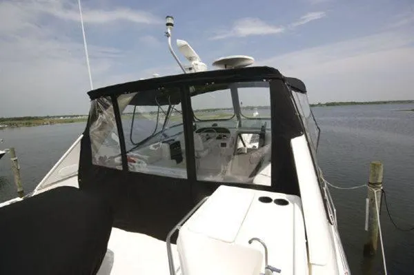 Slide: The Image of Bayliner 4788 Pilot House Motoryacht 1996 - 3
