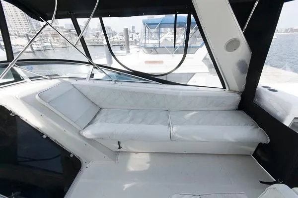 Slide: The Image of Bayliner 4788 Pilot House Motoryacht 1996 - 7