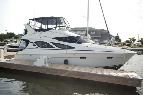Slide: The Image of Silverton 38 Sport Bridge (MD) 2006 - 0