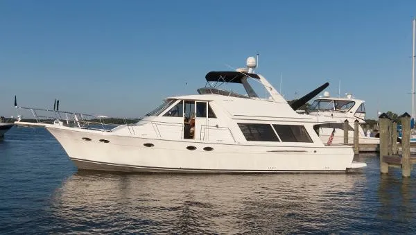 Slide: The Image of Meridian 490 Pilothouse 2005 - 0