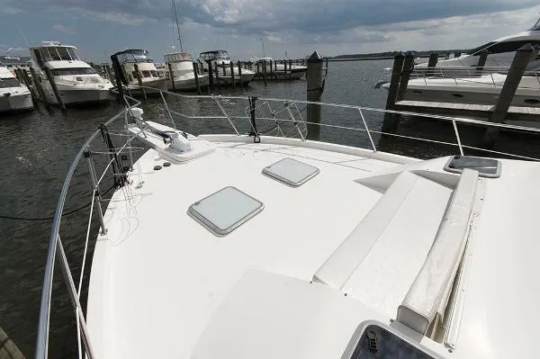 Slide: The Image of Meridian 490 Pilothouse 2005 - 8