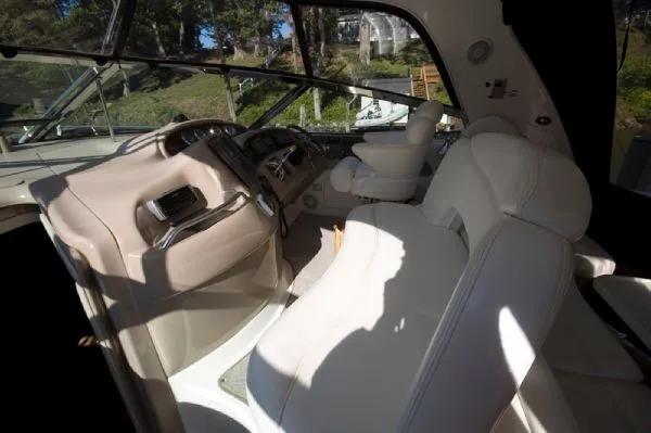 Slide: The Image of Sea Ray 460 Sundancer MD 2004 - 5