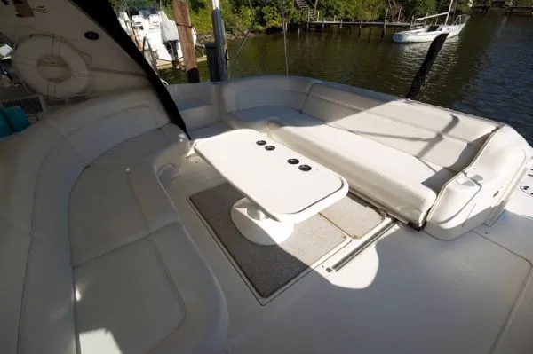 Slide: The Image of Sea Ray 460 Sundancer MD 2004 - 6