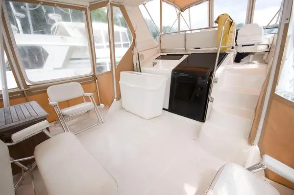 Slide: The Image of Bayliner 4087 Aft Cabin Motoryacht 1999 - 2