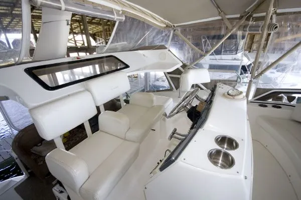 Slide: The Image of Silverton 352 Motor Yacht ! VA 1999 - 9
