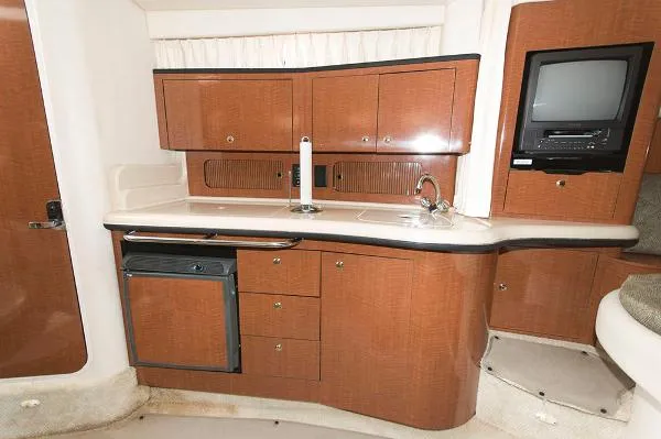 Slide: The Image of Sea Ray 320 Sundancer 2003 - 11