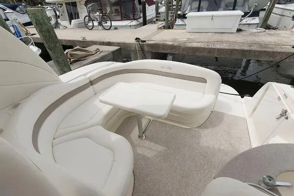 Slide: The Image of Sea Ray 320 Sundancer 2003 - 4