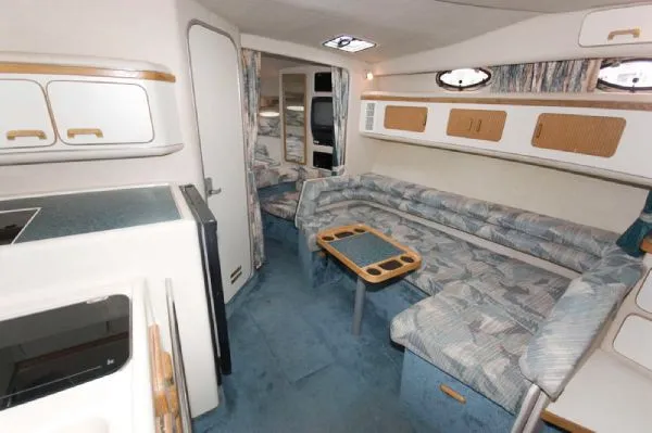 Slide: The Image of Sea Ray 330 Sundancer (MD) 1994 - 4
