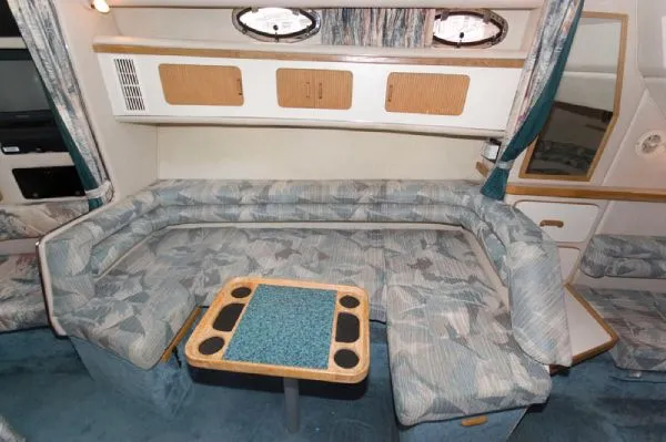 Slide: The Image of Sea Ray 330 Sundancer (MD) 1994 - 5