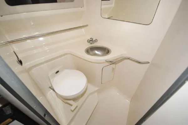 Slide: The Image of Sea Ray 330 Sundancer (MD) 1994 - 8
