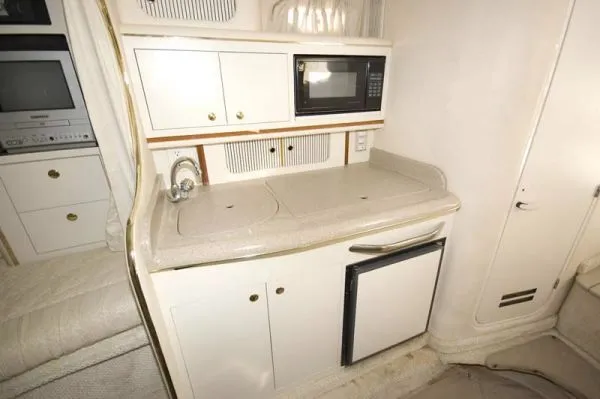 Slide: The Image of Sea Ray 290 Sundancer (MD) 2001 - 8