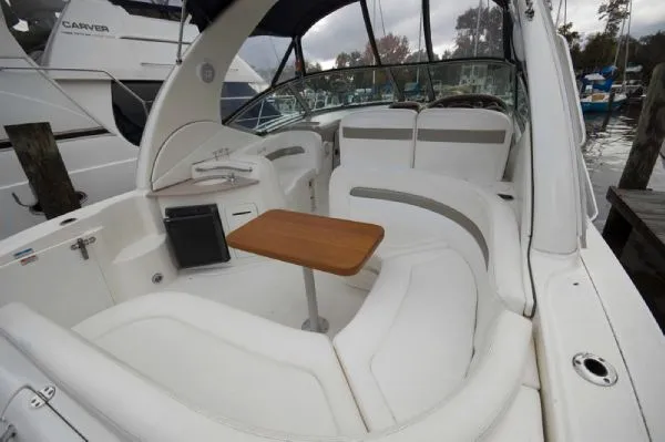 Slide: The Image of Sea Ray 320 Sundancer MD 2006 - 3