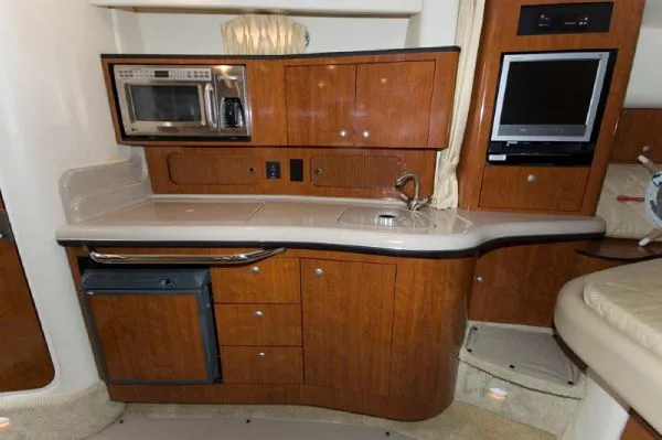 Slide: The Image of Sea Ray 320 Sundancer MD 2006 - 5