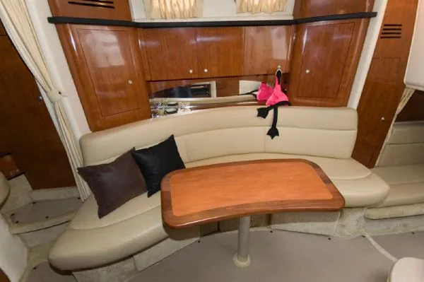 Slide: The Image of Sea Ray 320 Sundancer MD 2006 - 6