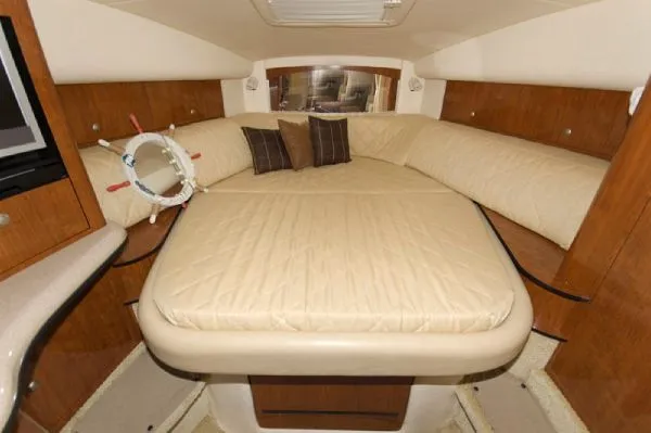 Slide: The Image of Sea Ray 320 Sundancer MD 2006 - 7