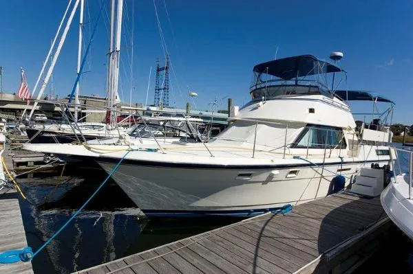 Slide: The Image of Hatteras 40 Motor Yacht 1988 - 0