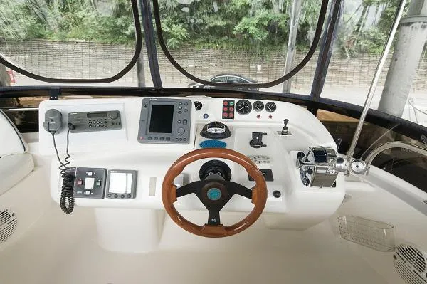 Slide: The Image of Sealine F44 Flybridge 2000 - 9