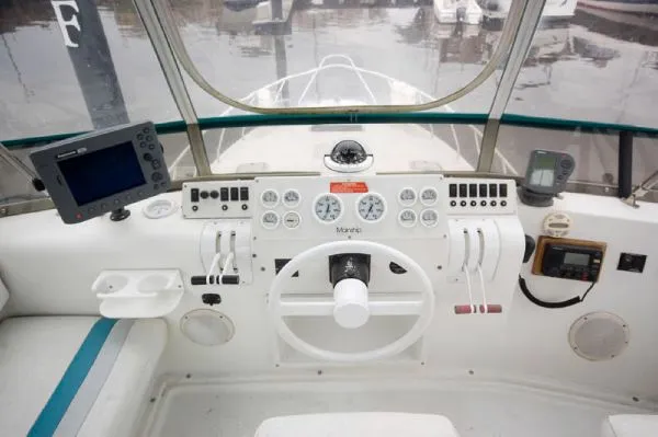 Slide: The Image of Mainship 35 Convertible MD 1993 - 11