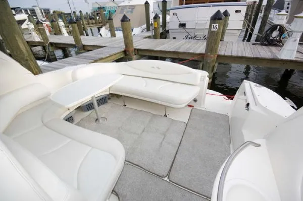 Slide: The Image of Sea Ray 380 Sundancer (MD) 2002 - 11