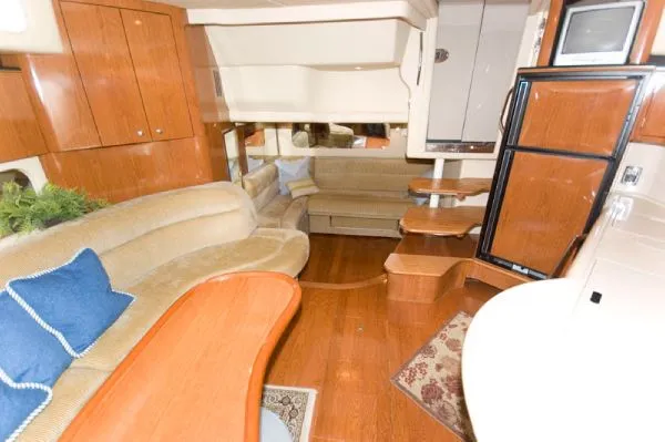 Slide: The Image of Sea Ray 380 Sundancer (MD) 2002 - 3