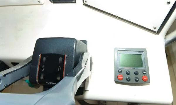Slide: The Image of World Cat 26 Center Console 1998 - 7