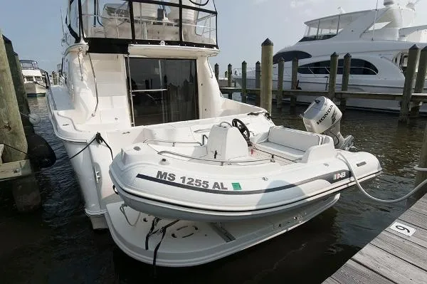 Slide: The Image of Sea Ray 480 Sedan Bridge 2003 - 7