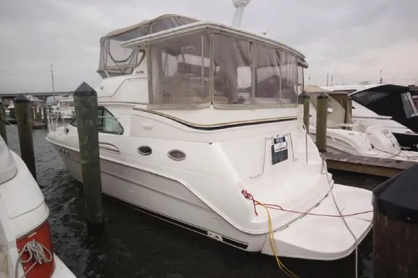 Slide: The Image of Sea Ray 380 AFT CABIN DIESEL (MD) 2000 - 1