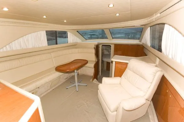 Slide: The Image of Sea Ray 380 AFT CABIN DIESEL (MD) 2000 - 3