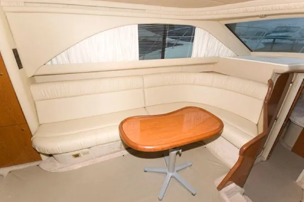Slide: The Image of Sea Ray 380 AFT CABIN DIESEL (MD) 2000 - 6