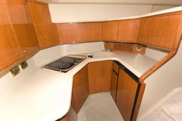 Slide: The Image of Sea Ray 380 AFT CABIN DIESEL (MD) 2000 - 8