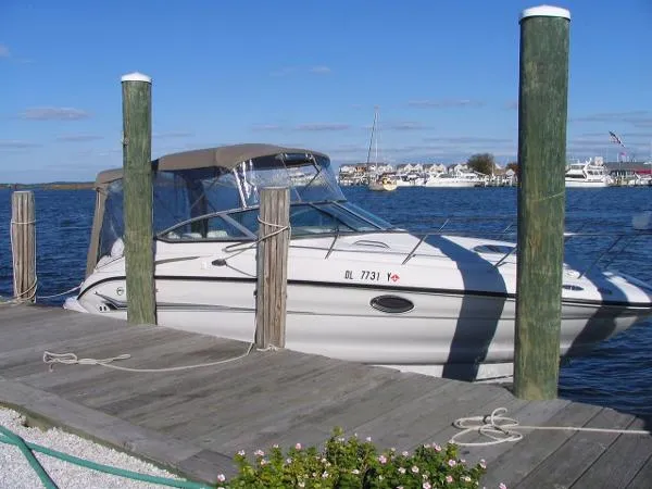 Slide: The Image of Crownline Boats CR 250 with Trailer 2004 - 2