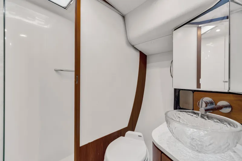 Slide: The Image of Luxurious bathroom on a 2006 Tiara Yachts 4300 Sovran. - 21