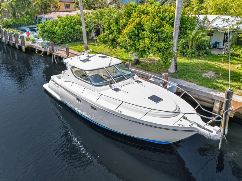 Slide: The Image of Tiara 4300 Sovran 2008 - 2