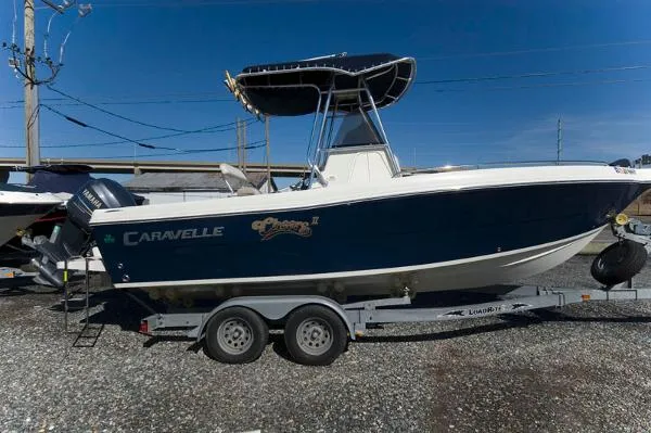 Slide: The Image of Caravelle 230 Seahawk Center Console 2004 - 0