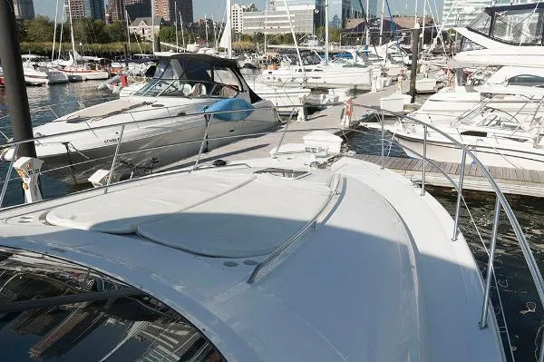 Slide: The Image of Sea Ray 560 Sedan Bridge 2000 - 10