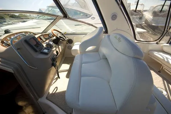 Slide: The Image of Sea Ray 340 Sundancer 2002 - 9